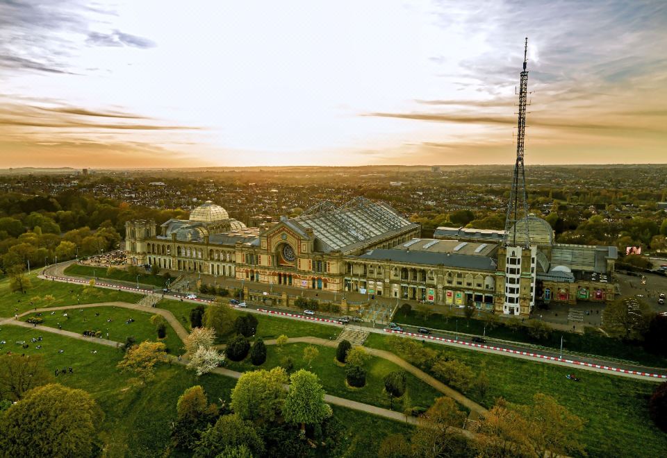 hotel overview picture
