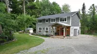 Large Cozy House- Family Friendly w/ Indoor Hot Tub, 5mi to Jay Peak