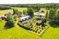 B&B Lomamokkila Hotels near Savonlinna Cathedral