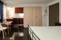 Chroma Lodge Rafina Hôtels à : Rafina-Pikermi