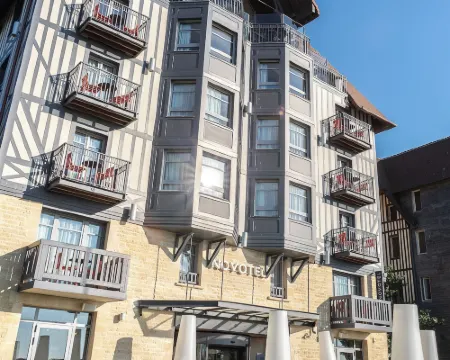 Novotel Deauville Beach Hotels in Deauville