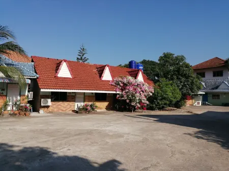 Kanjana Resort