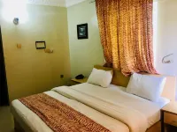 Mignonette Hotel & Suites