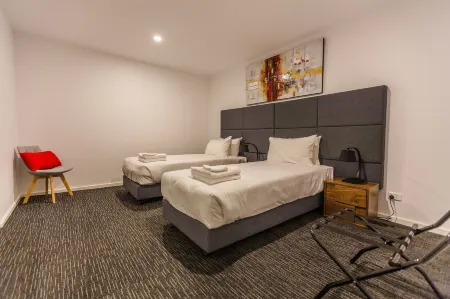 The Palms Apartments Отели рядом с достопримечательностью «Элдер Парк Ротунда»