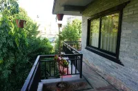 Hotel Cherry Garden