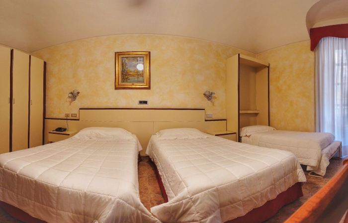 Le Petit Hotel
