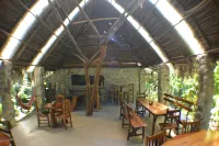 Omega Tours Eco-Jungle Lodge - breakfast