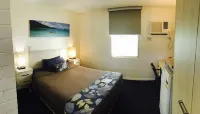 Dampier Mermaid Hotel Karratha Các khách sạn ở Nickol