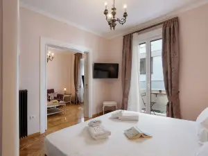 V1935 Luxurious Apartments