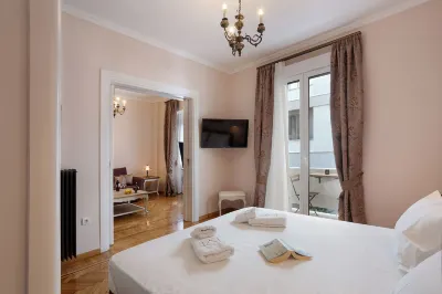 V1935 Luxurious Apartments Площадь Синтагма: отели