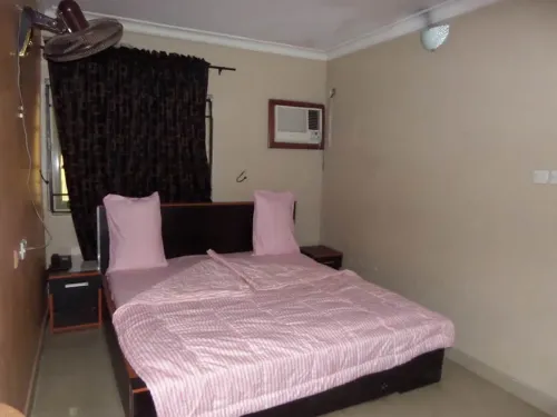 B & S Hotel Hotels in Agege