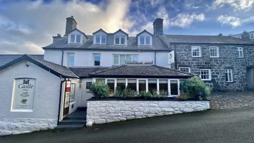 Castle Cottage Inn Hotels in Harlech