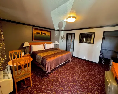 Cascade Lodge Hotels in Bend