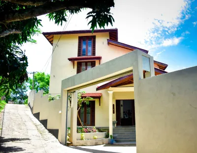 Sri Kandyan Bungalow Hotels in Heerassagala