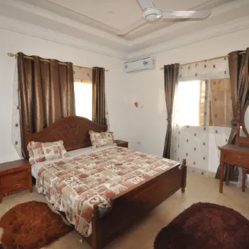B2 Self Catering Apartments