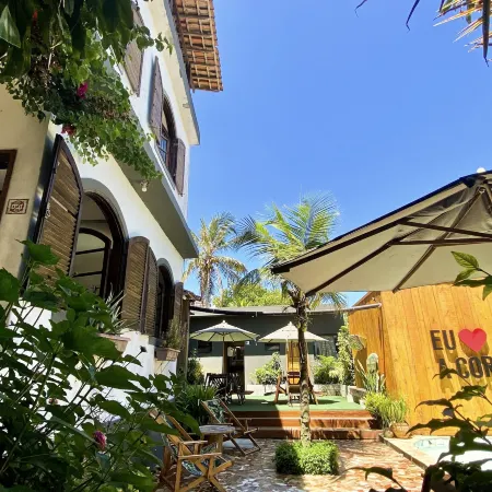 A Coroa Hostel & Suites