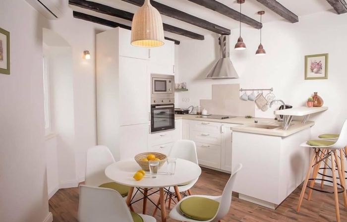 Apartment A&E
