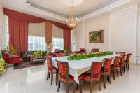 Madisson Hotel