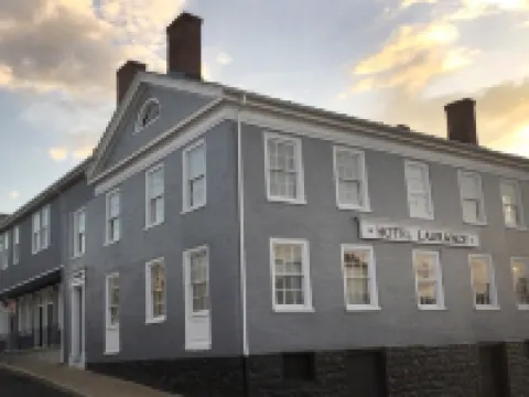 โรงแรมลอแรนซ์ โรงแรมในPage County