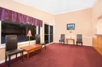 Knights Inn Augusta at Deans Bridge Rd