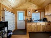 Yellowstone's Treasure Cabins Hotels in Gardiner