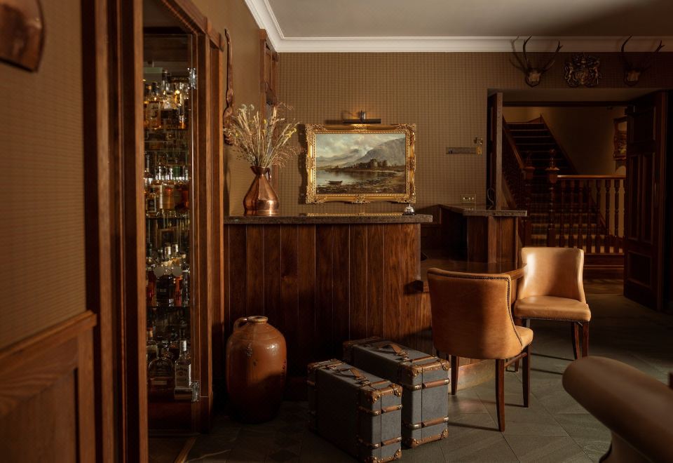 2. 더 스테이션 호..