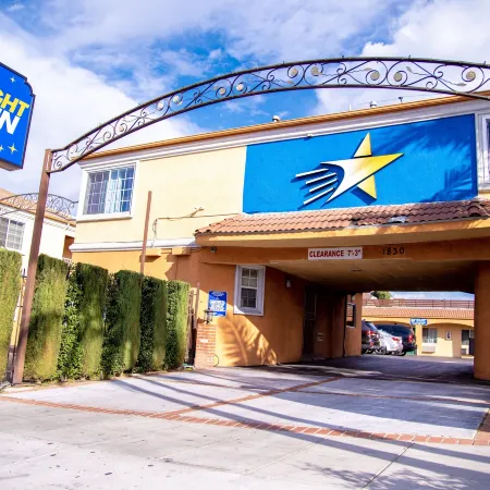 Starlight Inn la Brea