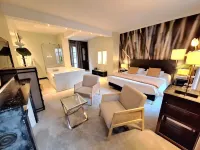 Domaine de Joinville & Spa Hotels in Incheville