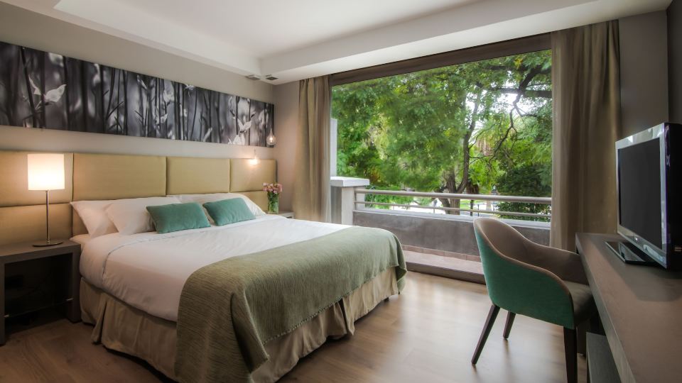 Portal Plaza Suites