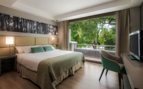 門户廣場套房酒店