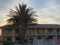 Calipatria Inn and Suites Các khách sạn ở Brawley