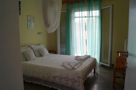 Katerina Pool Apartments Отели в г. Agios Georgios