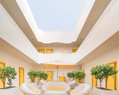 Bloomrooms @ New Delhi Railway Station Hotels near Hanuman Temple / Statue