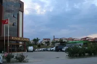 Royal Bilgic Hotel - parking