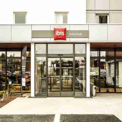 Ibis Saint-Genis-Pouilly Genève Hotel Exterior