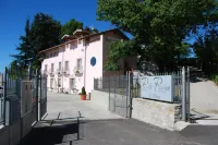 Agriturismo Del Piccolo Principe Hotels in Montà