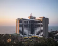 Taj Lands End Hotels near Nehru Science Centre