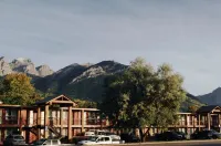 Canadas Best Value Inn and Suites Fernie Hotel di Fernie