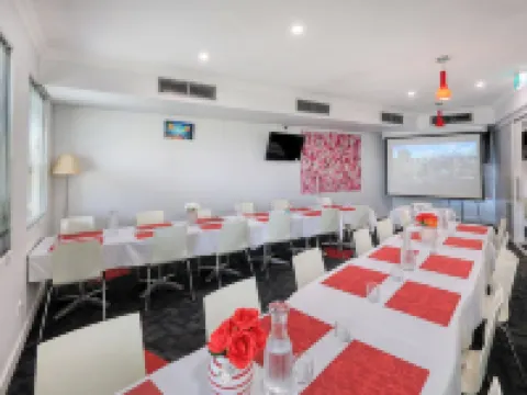 รูท 66 มอเตอร์ อินน์ โรงแรมในเอเมอรัลด์