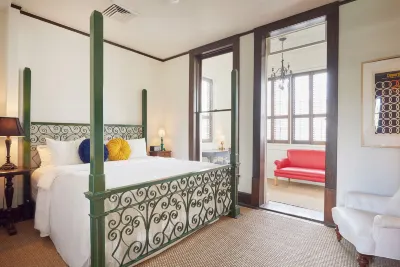 Hotel Havana Hotels in San Antonio