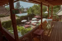 Der Eberhard - Sleep & Dine A9 Exit 133 - Homestays