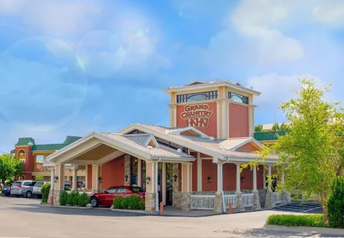 Grand Country Waterpark Resort - 3-Star