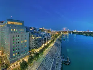 格蘭德河流公園布拉迪斯拉發豪華精選飯店