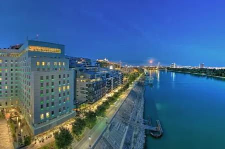 Grand Hotel River Park, a Luxury Collection Hotel, Bratislava Отели рядом с достопримечательностью «Архиепископский дворец»