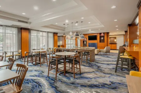 Fairfield Inn & Suites Houston Conroe Near the Woodlands® Отели в г. Конро