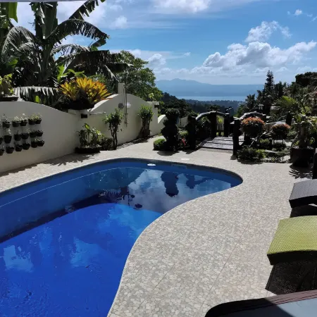 Avana Hills Tagaytay Villa