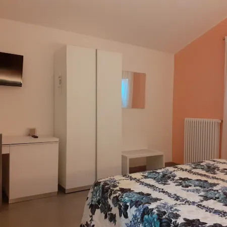 Royal Room & Breakfast