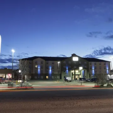 Paradise Inn and Suites