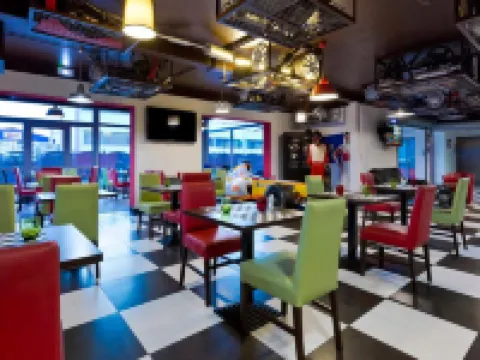 Enzo Hotels Reims Tinqueux Hotels in Tinqueux