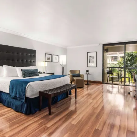 Miami Lakes Hotel